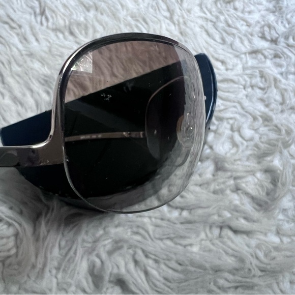 Prada Sunglasses SPR57D - Picture 4 of 9